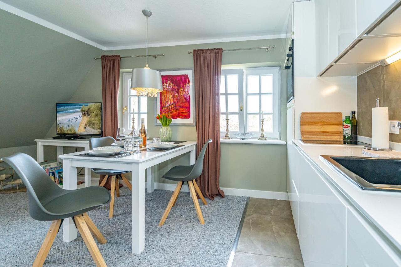 Gemuetliche Wohnung Unter Reet Mit Pool Und Sauna In Keitum Kültér fotó